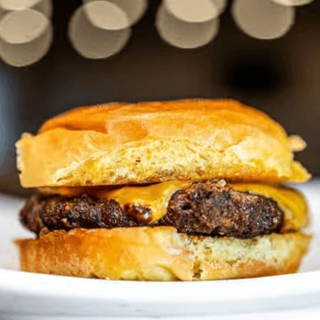 Cheese Burger (Well Done).