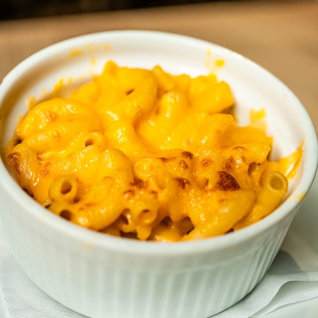 Side of Mac n Cheese.