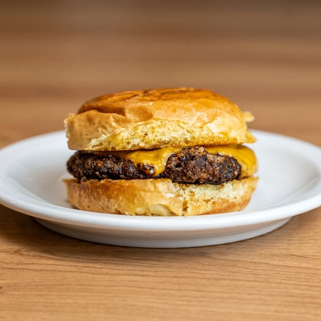 Cheese Burger (Well Done).